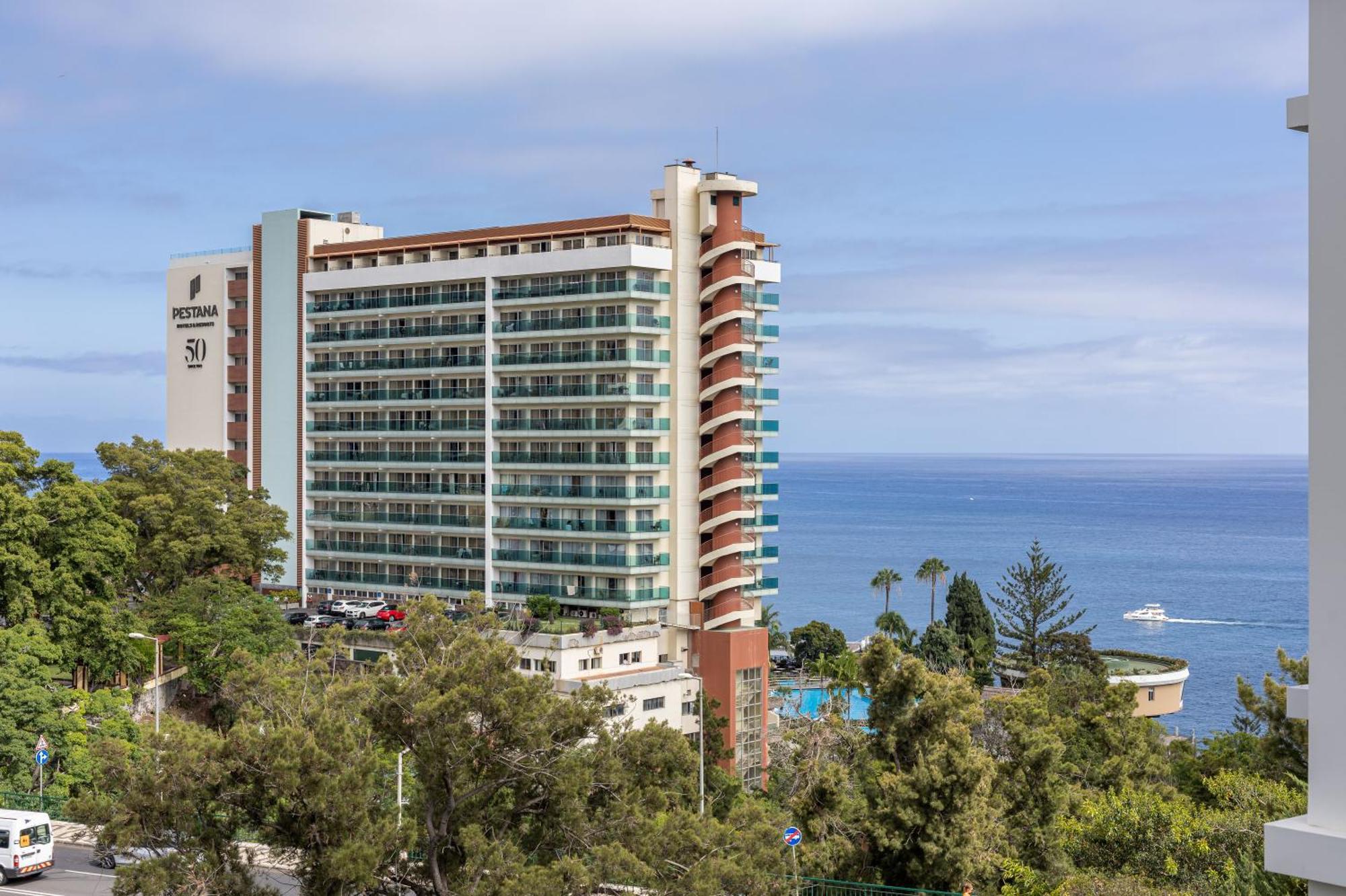 Vista Savoy By Rmz Apartment Funchal  Bagian luar foto