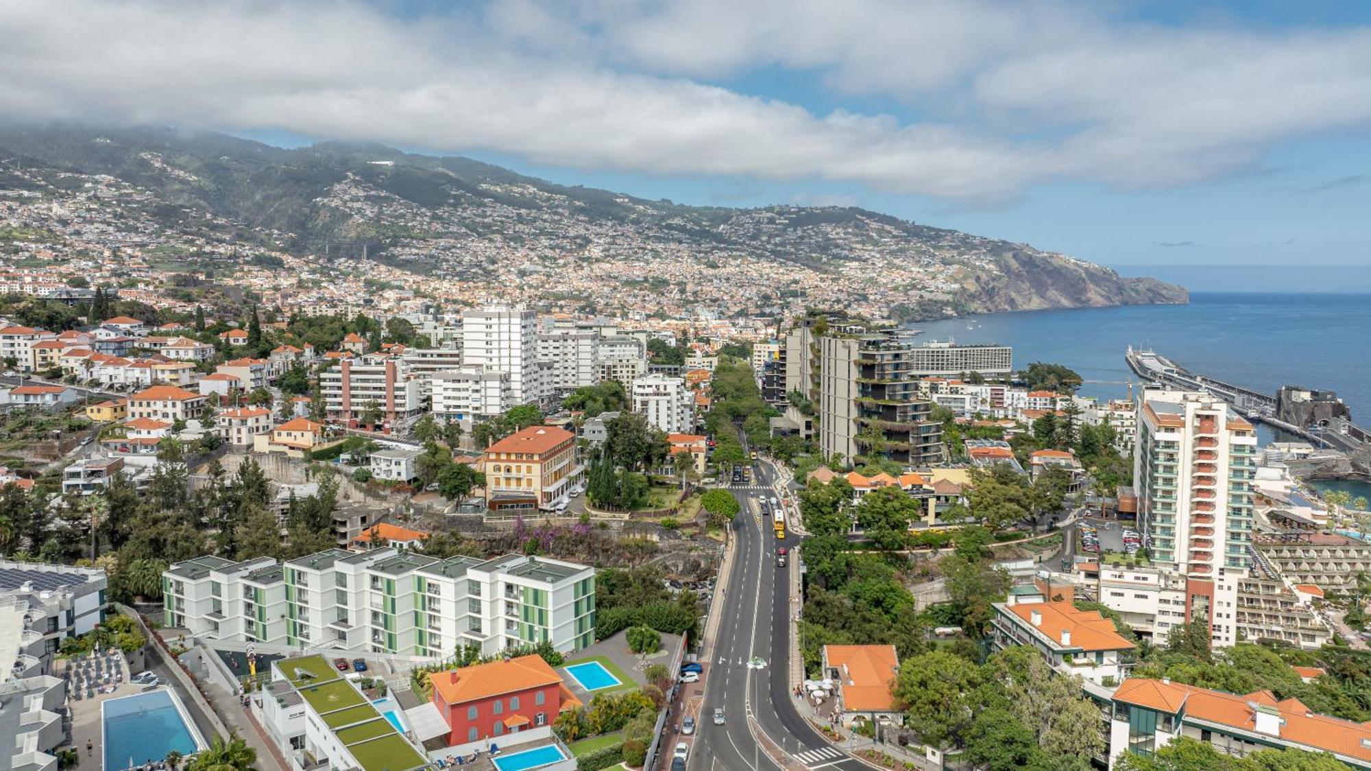 Vista Savoy By Rmz Apartment Funchal  Bagian luar foto