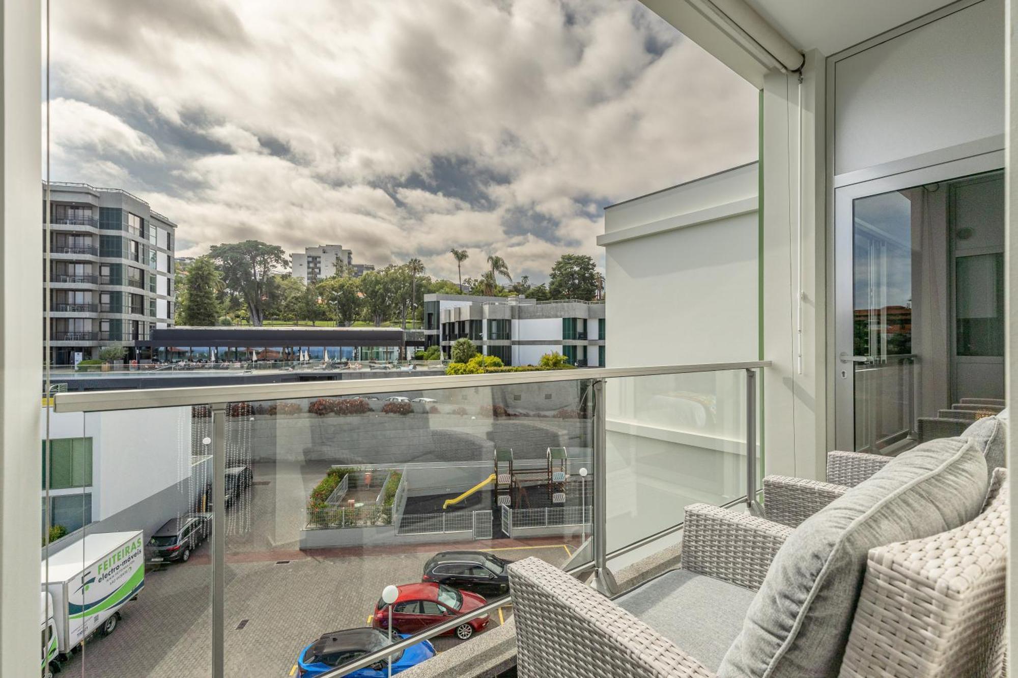 Vista Savoy By Rmz Apartment Funchal  Bagian luar foto
