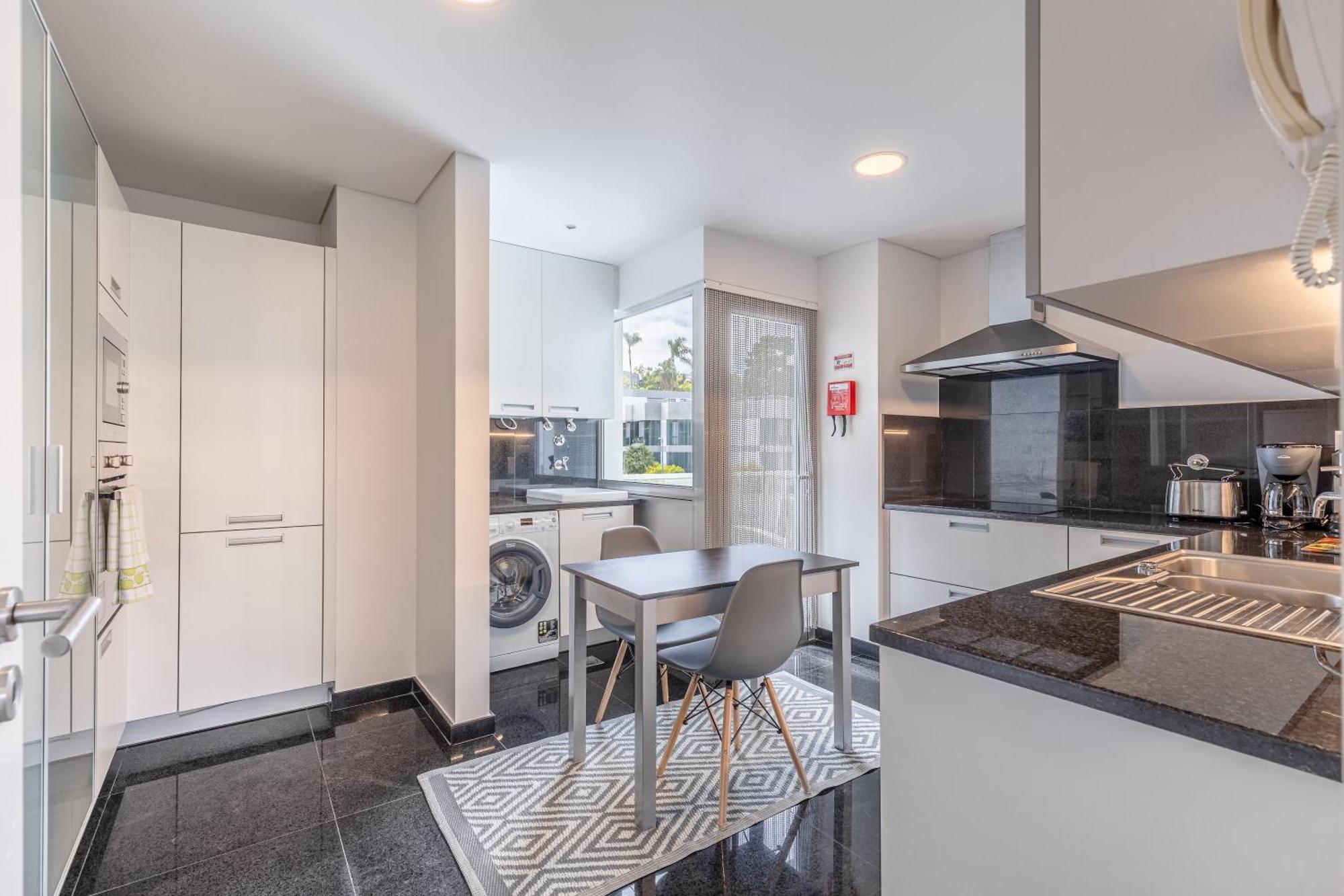 Vista Savoy By Rmz Apartment Funchal  Bagian luar foto